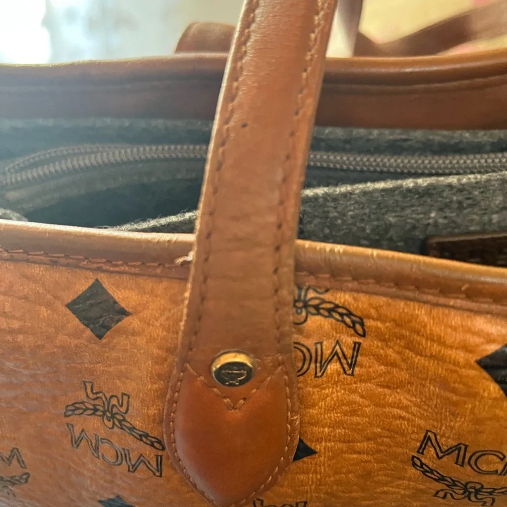 2 for Authentic MCM Cognac Visetos Tote and  new felt organizer - Picture 4 of 16